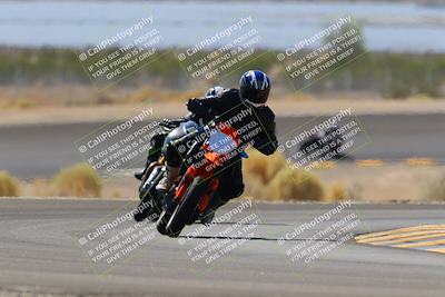 media/Oct-08-2022-SoCal Trackdays (Sat) [[1fc3beec89]]/Turn 14 (1050am)/